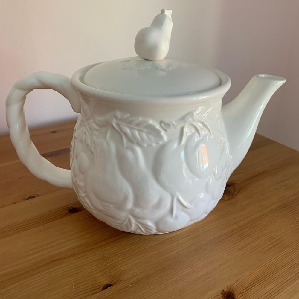 Stafford Fruit Embossed Teapot